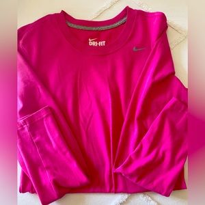 Women Nike Dri fit cotton long sleeve shirt
